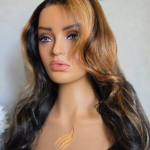 Amy Blond Highlight Wig